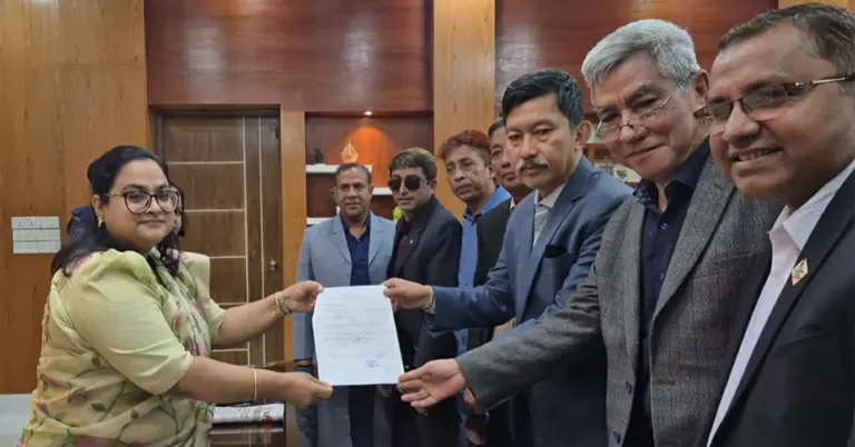 রাঙামাটিতে প্রার্থীর মনোনয়নপত্র জমা